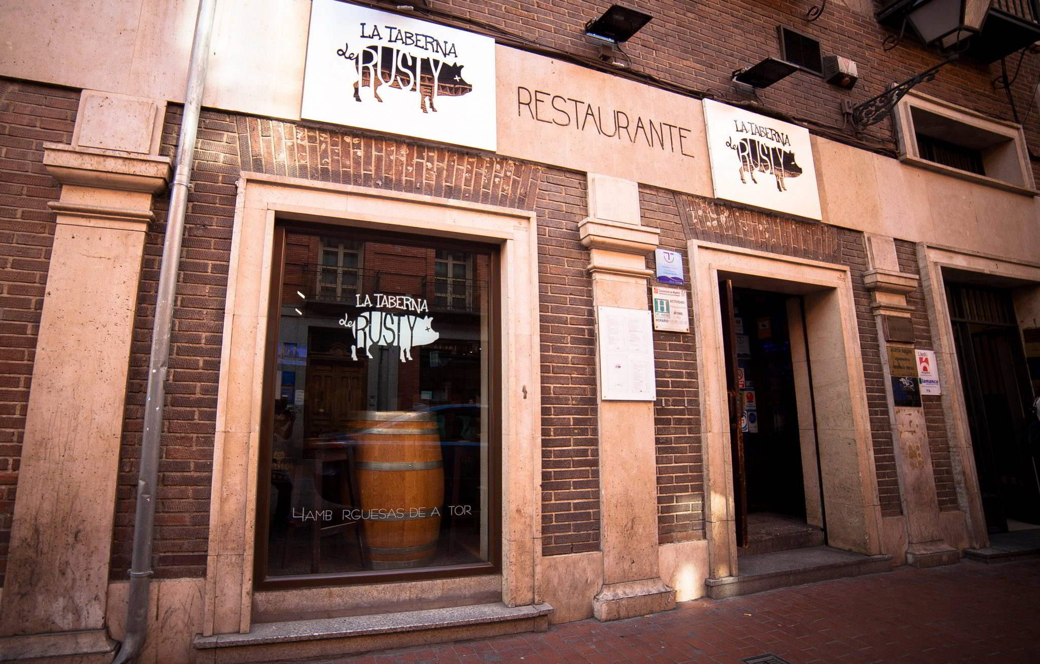 La Taberna de Rusty Restaurante Cervecería en Alcalá de